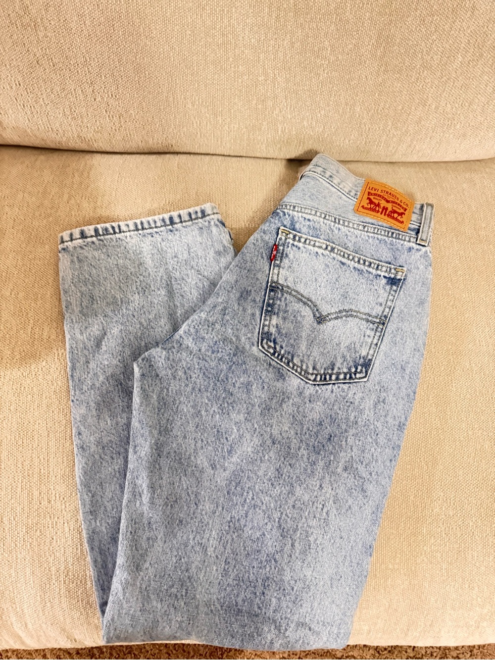 Levi Low Pro Jeans